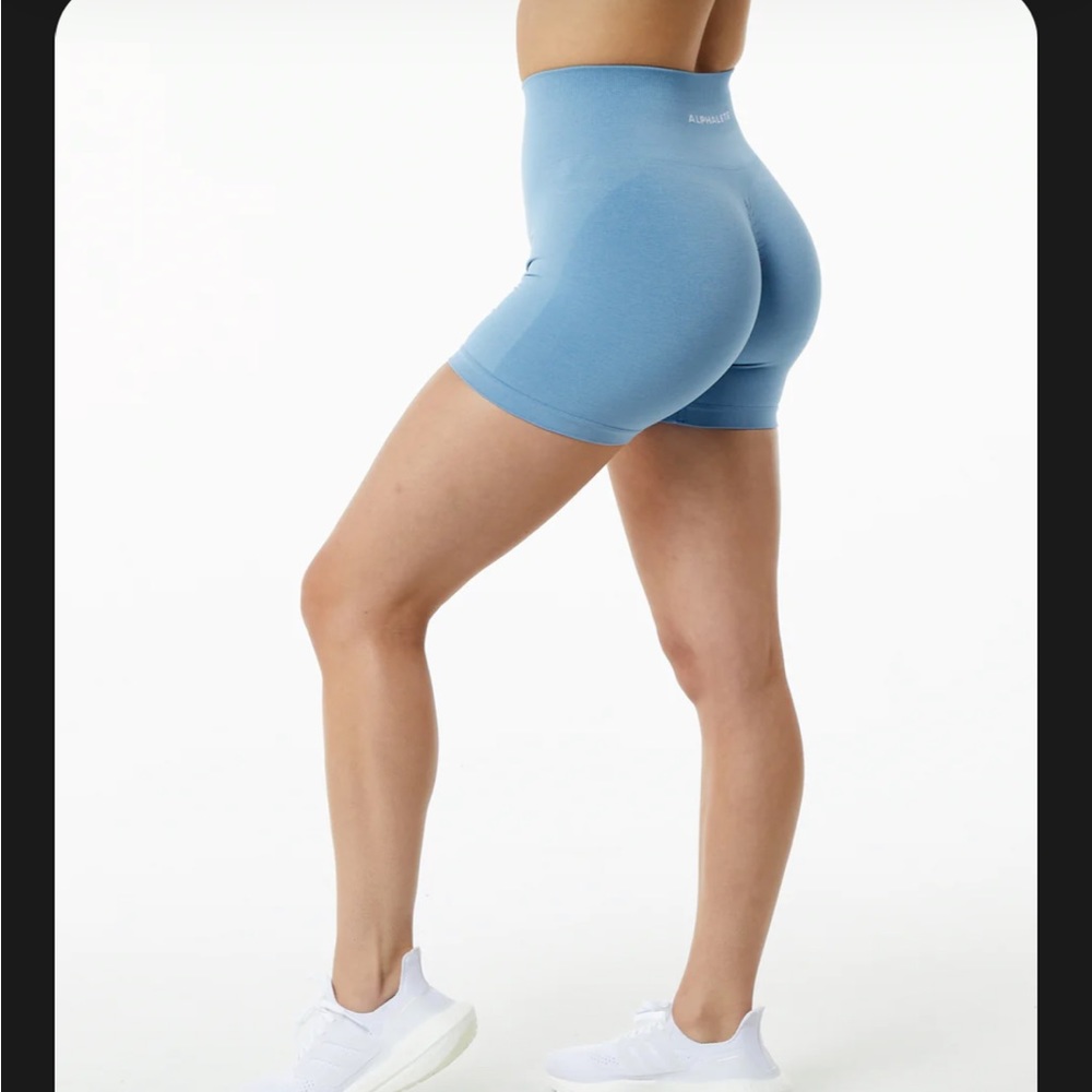 Alphalete Amplify Shorts - Washed Denim